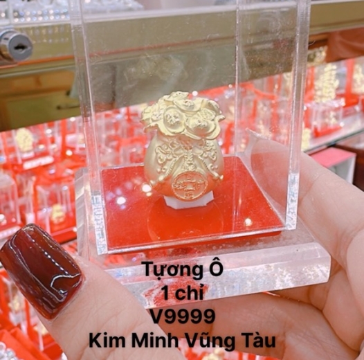 Tượng 25